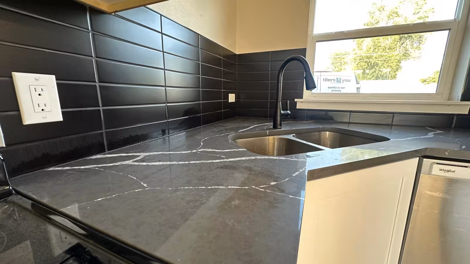 Modern Boldness - Ceramic backsplash in Aurora